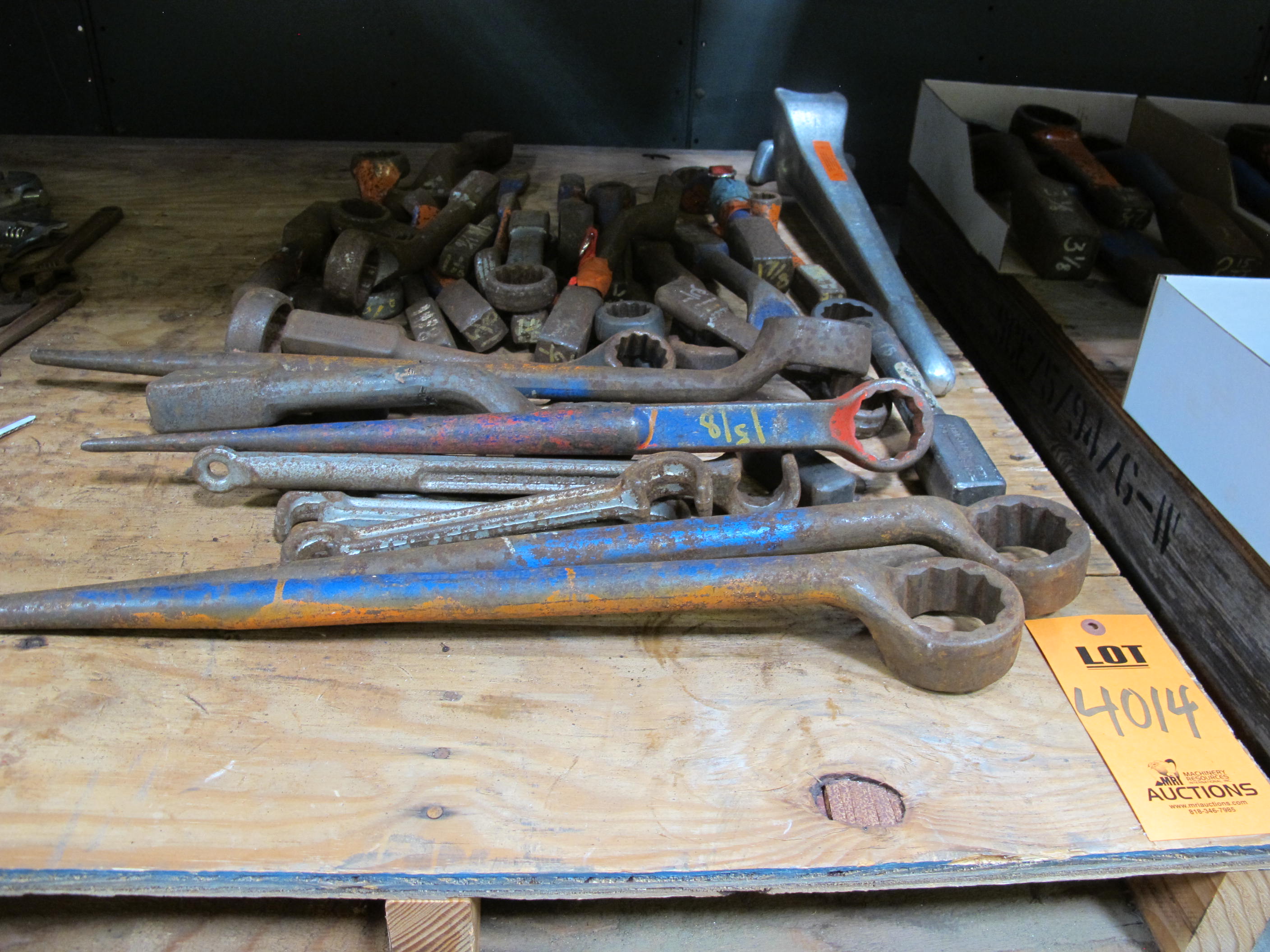 MISC. SPUD WRENCHES. LOADING & HANDLING FEE $5-4014